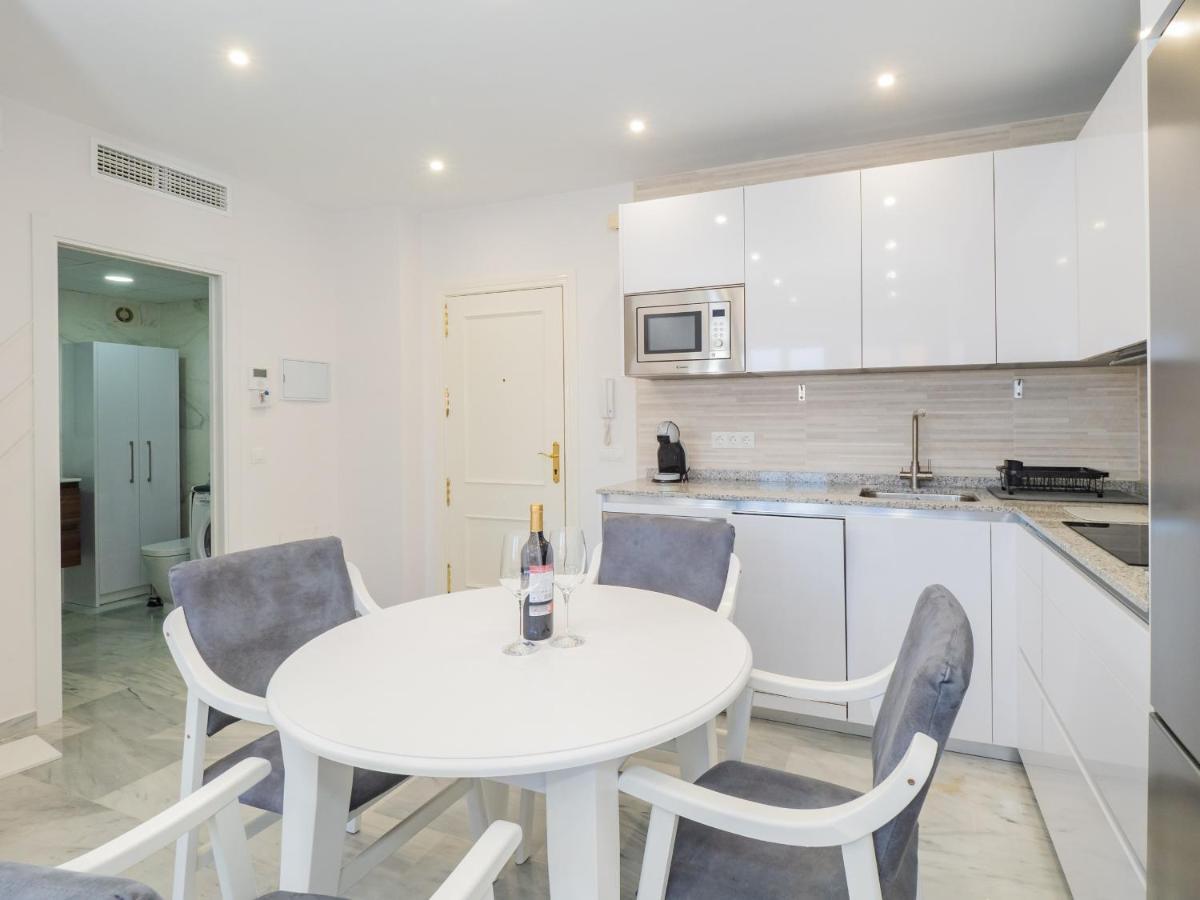 Cubo'S Apartamento Atocha With Optional Parking Malaga Exterior photo
