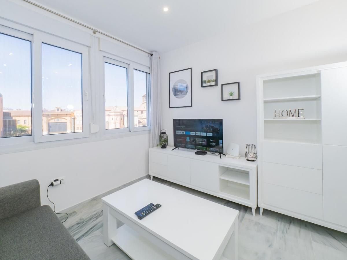 Cubo'S Apartamento Atocha With Optional Parking Malaga Exterior photo
