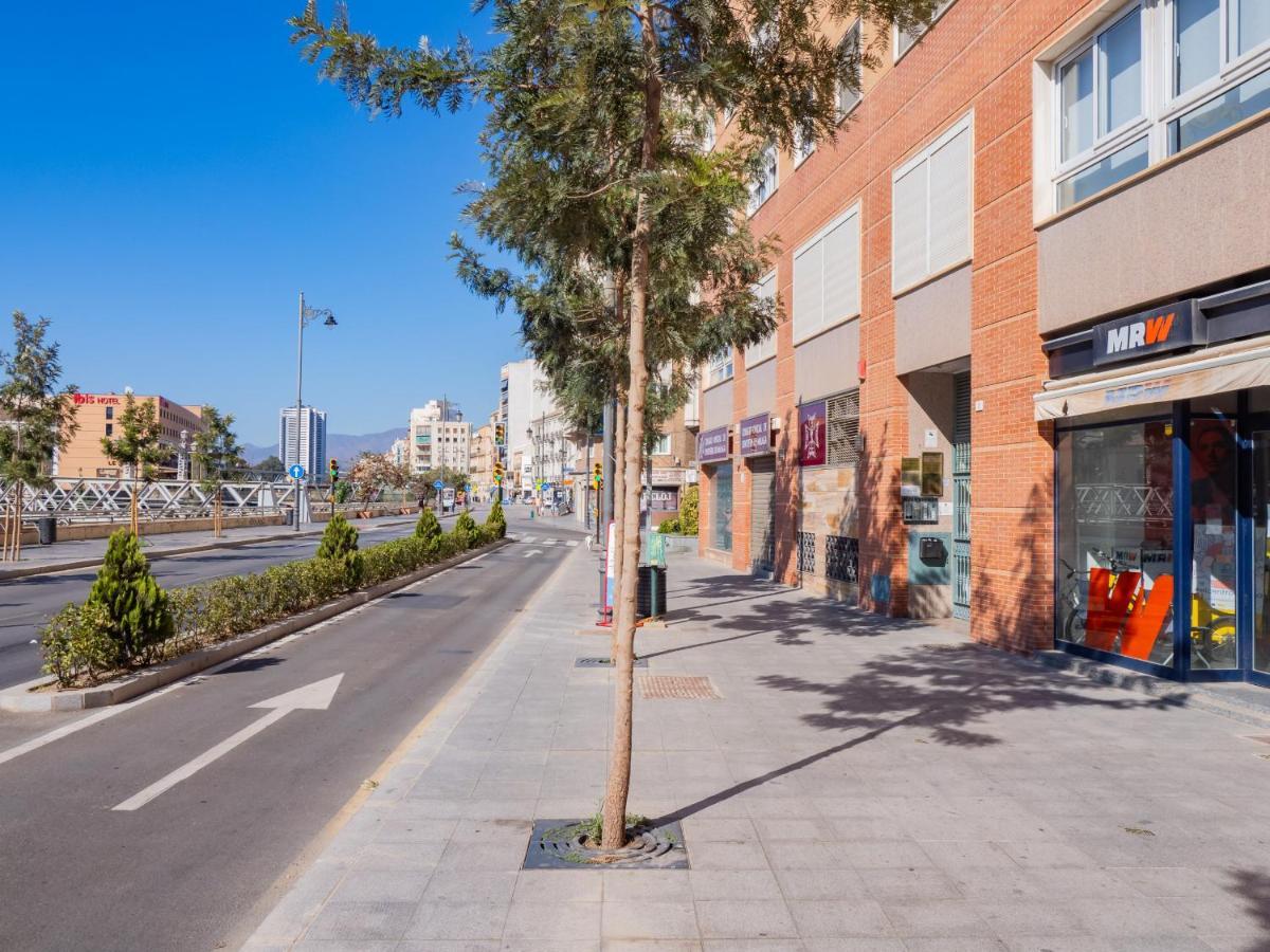 Cubo'S Apartamento Atocha With Optional Parking Malaga Exterior photo