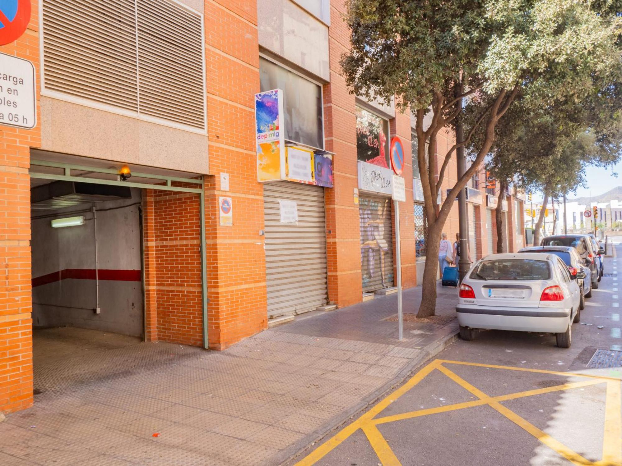 Cubo'S Apartamento Atocha With Optional Parking Malaga Exterior photo